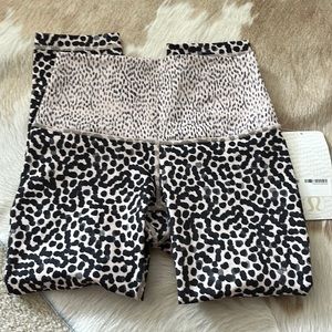 Lululemon size 6 leggings